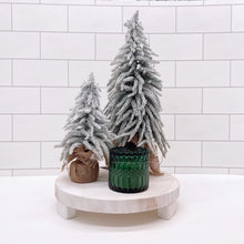 Load image into Gallery viewer, Fraser Fir 7 oz Candle

